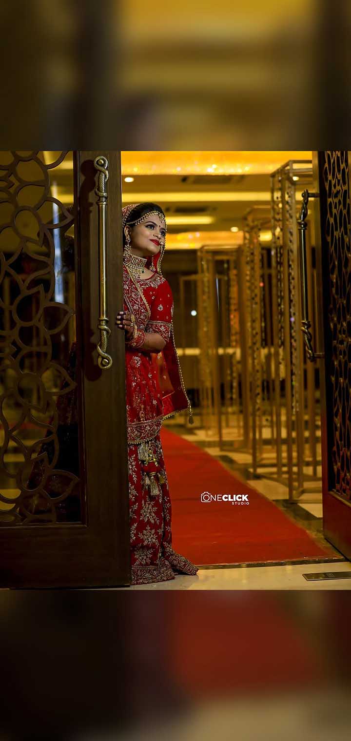 One Click Studio Pose Image