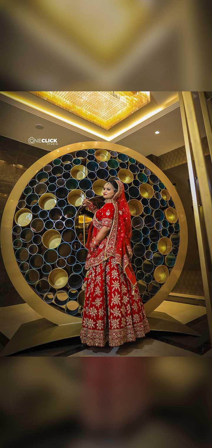 One Click Studio Pose Image