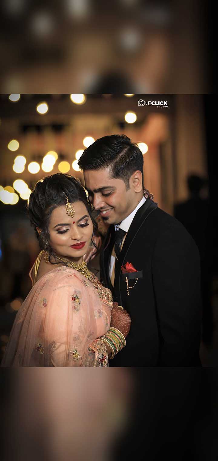 One Click Studio Pose Image