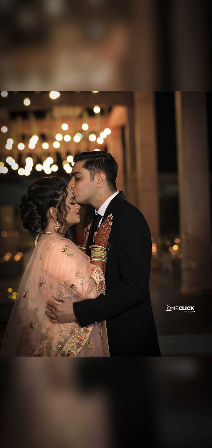 One Click Studio Pose Image