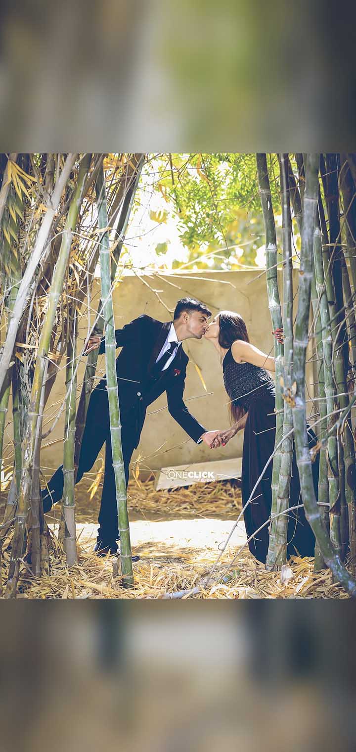 One Click Studio Pose Image