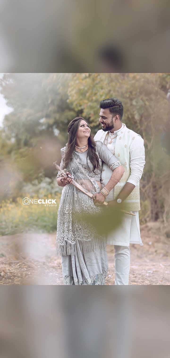 One Click Studio Pose Image