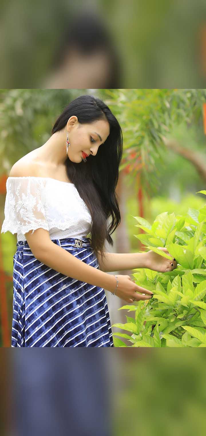 One Click Studio Pose Image