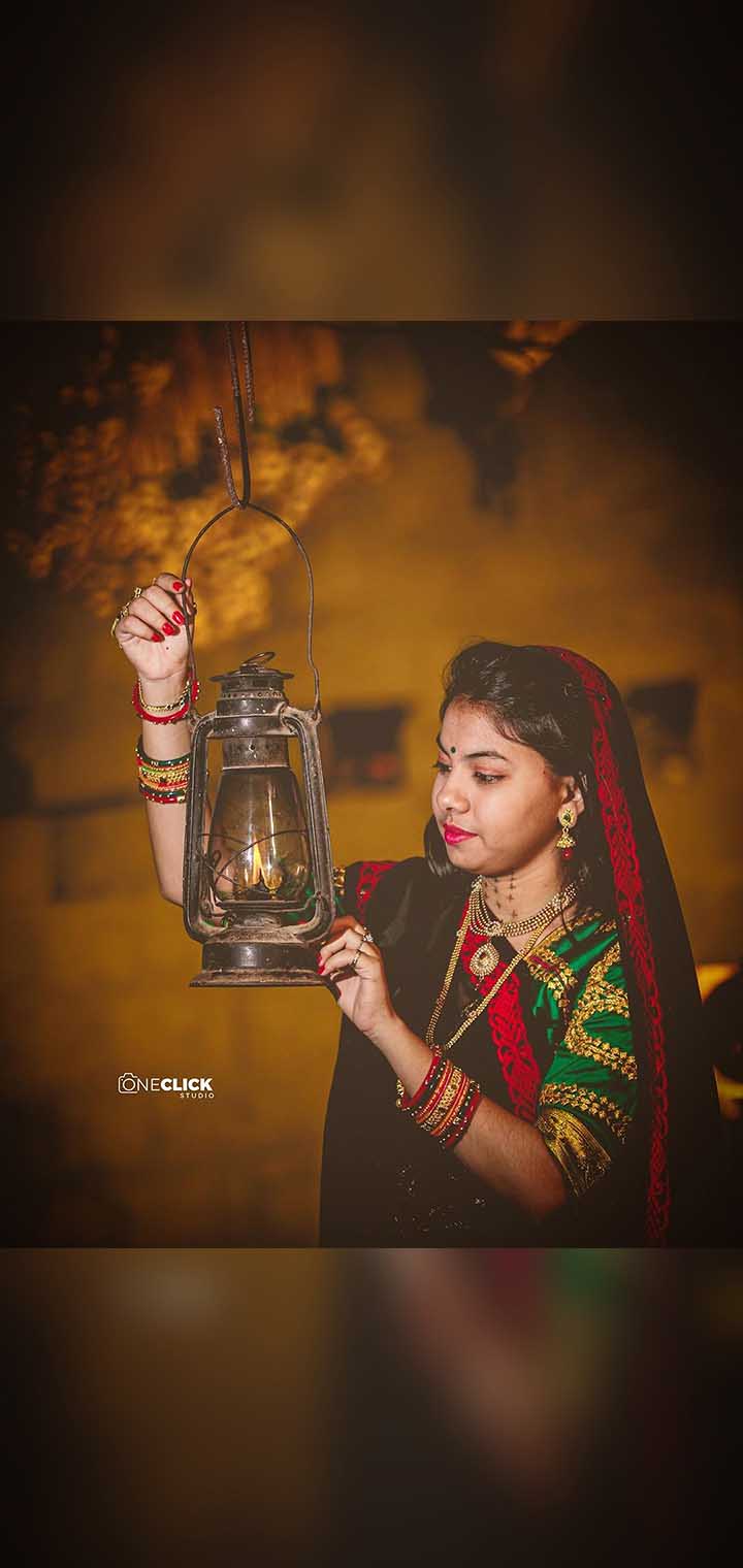 One Click Studio Pose Image