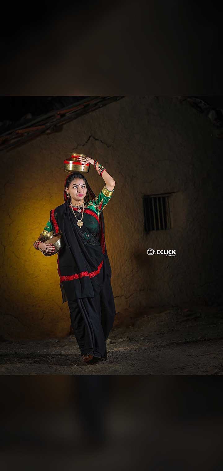 One Click Studio Pose Image