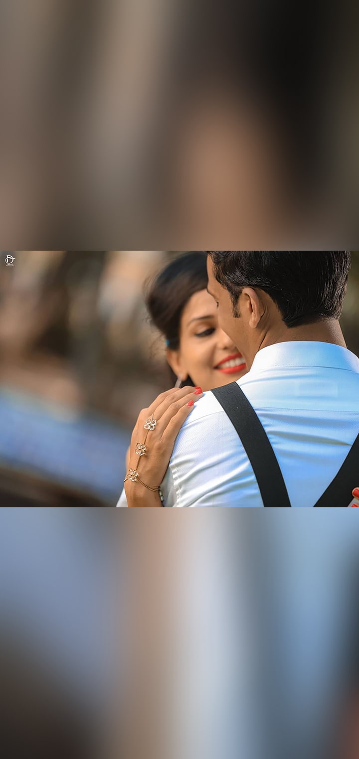 Dilus Photography Pose Image