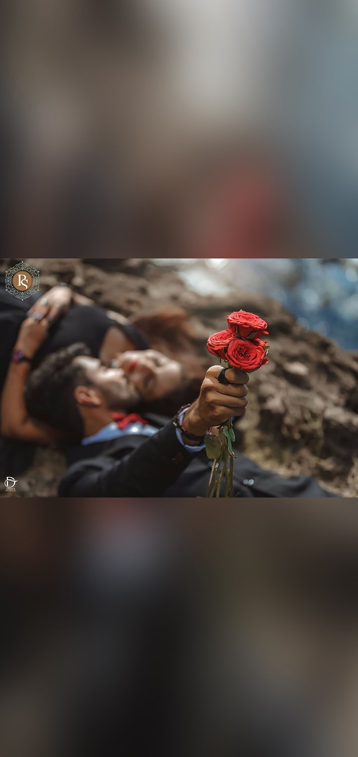 Dilus Photography Pose Image