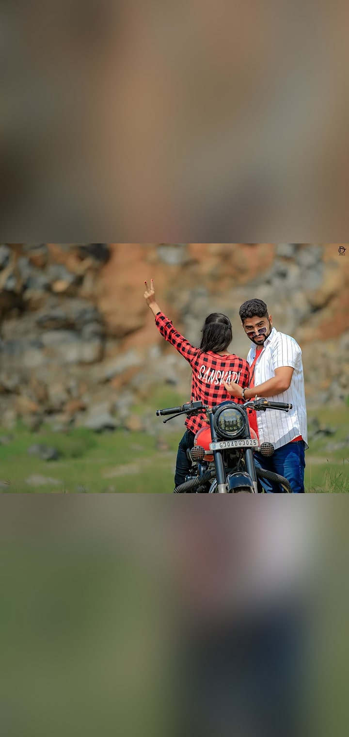 Dilus Photography Pose Image