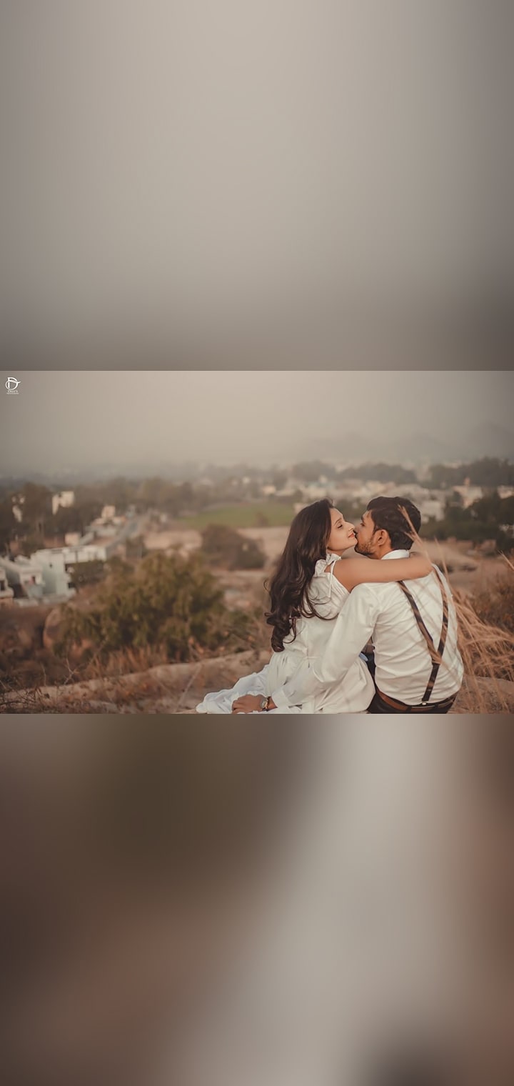 Dilus Photography Pose Image