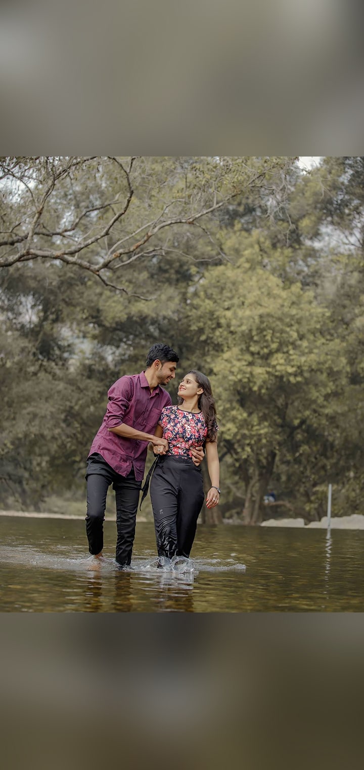 Dilus Photography Pose Image