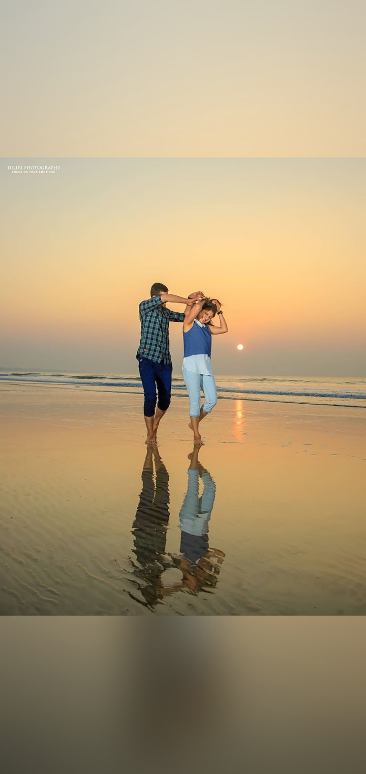 Dilus Photography Pose Image
