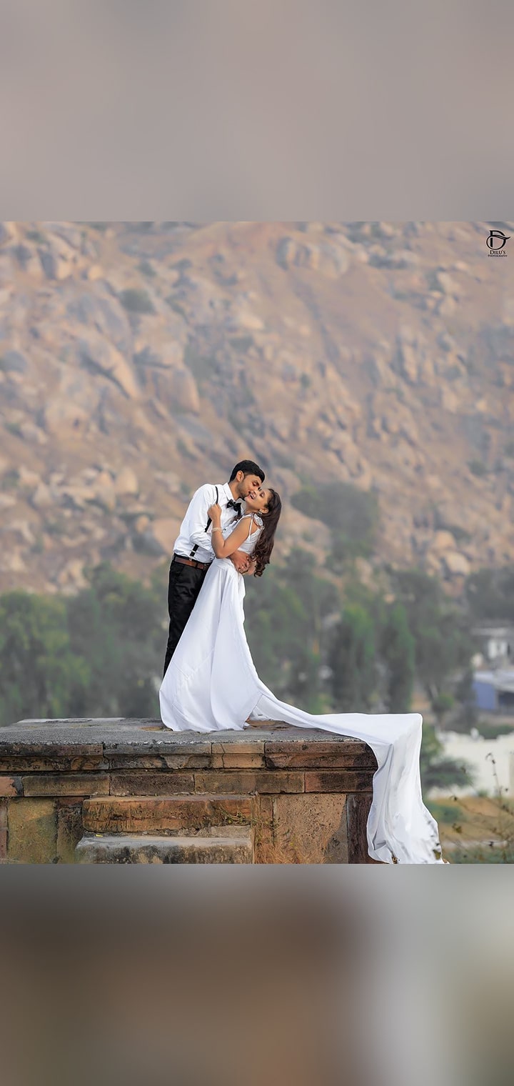 Dilus Photography Pose Image