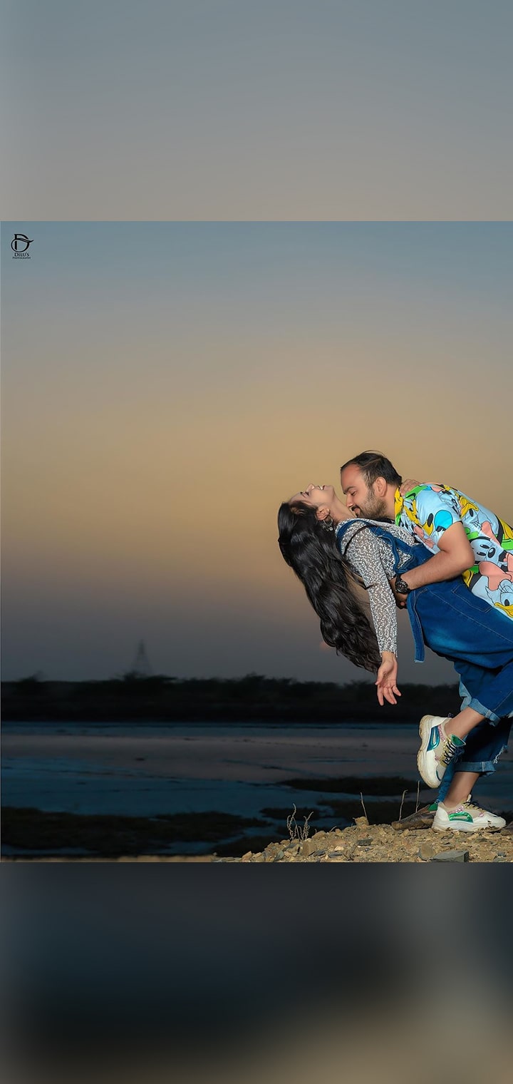 Dilus Photography Pose Image