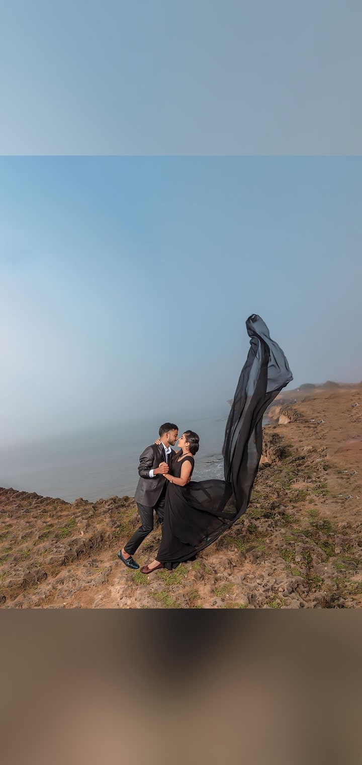 Dilus Photography Pose Image