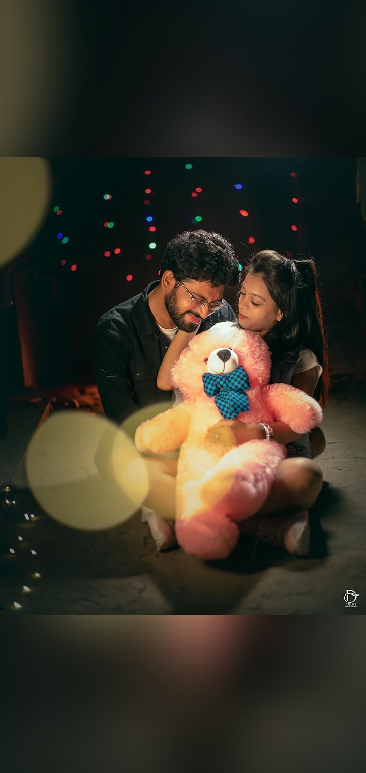 Dilus Photography Pose Image