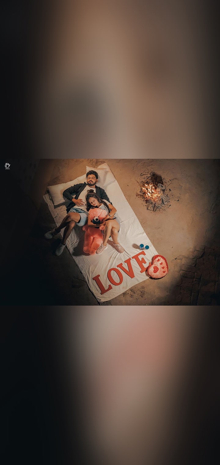 Dilus Photography Pose Image