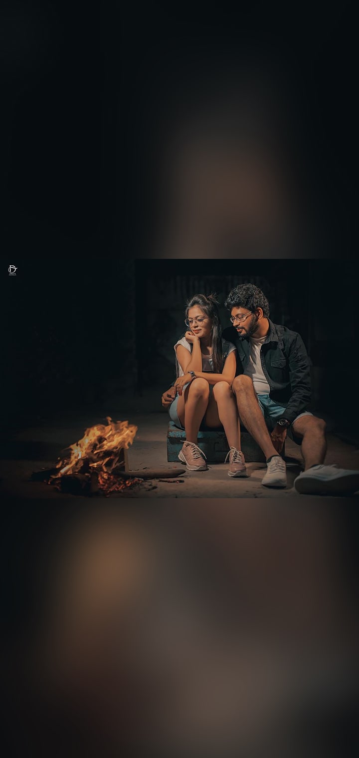 Dilus Photography Pose Image