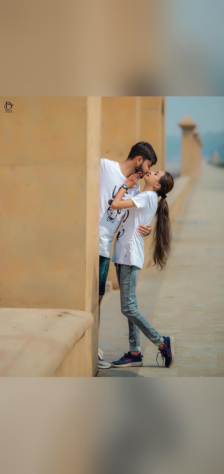 Dilus Photography Pose Image