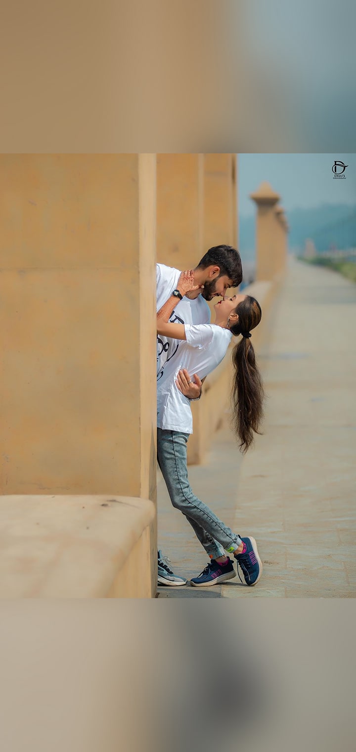 Dilus Photography Pose Image