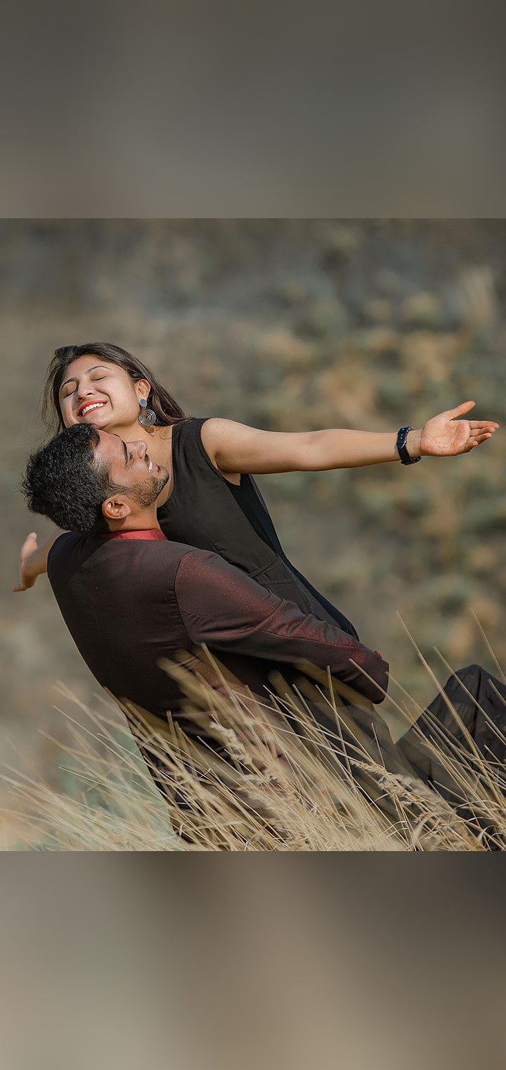 Dilus Photography Pose Image