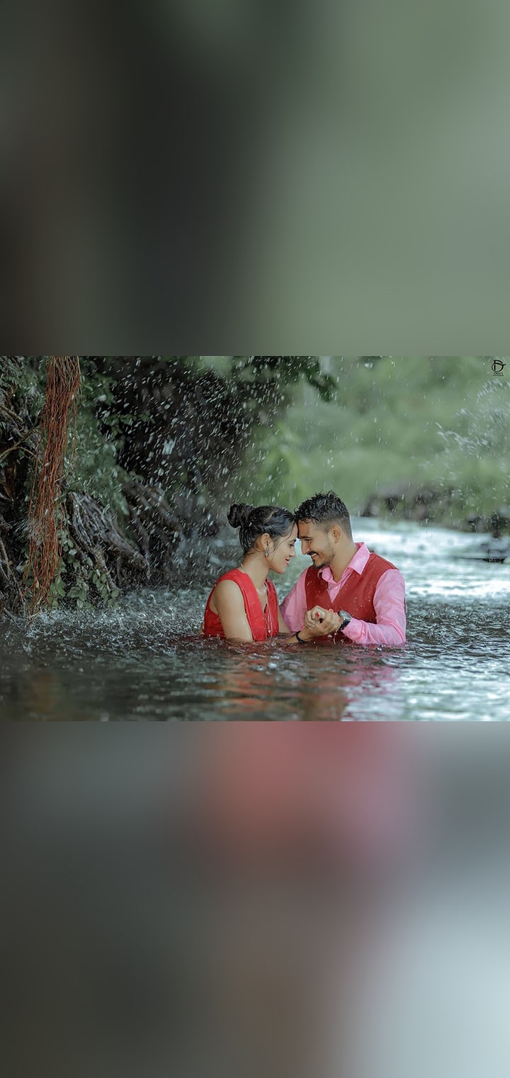 Dilus Photography Pose Image