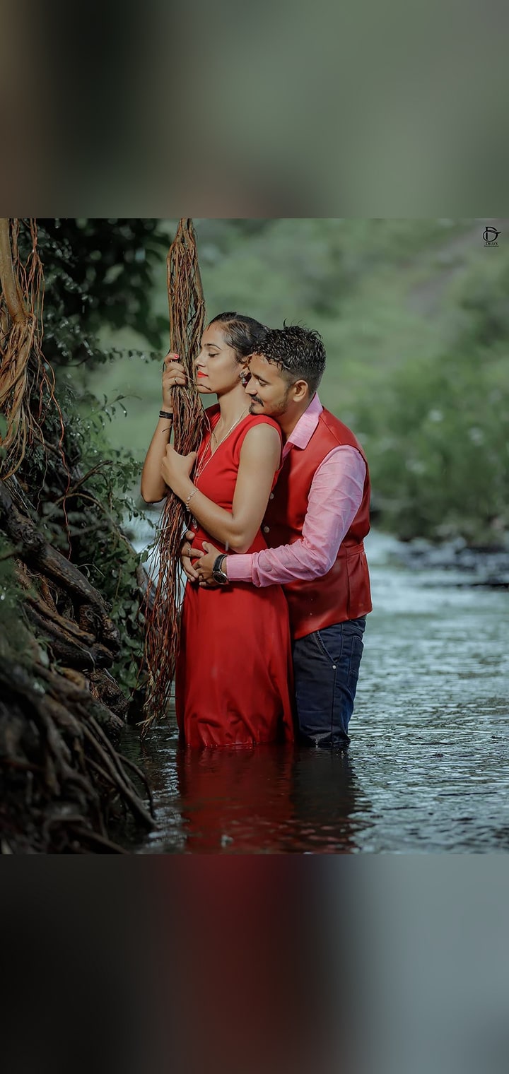 Dilus Photography Pose Image